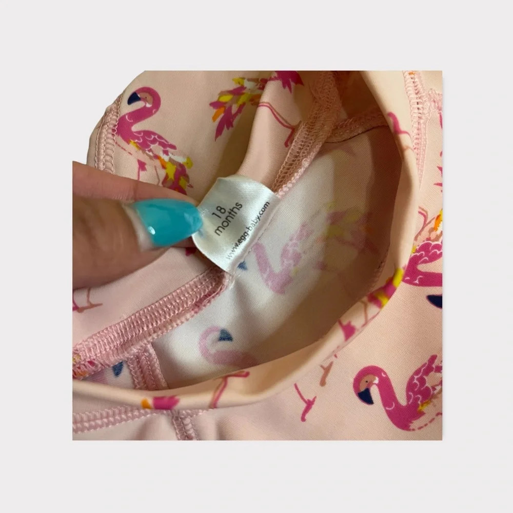 Egg Flamingo Pattern Pink Rash Guard - Picture 4 of 4